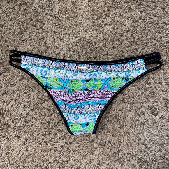 Victoria Secret printed bikini bottom - Picture 2 of 3